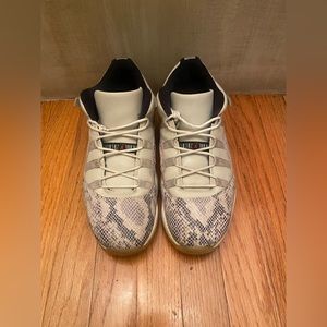 Jordan 11 (snakeskins)